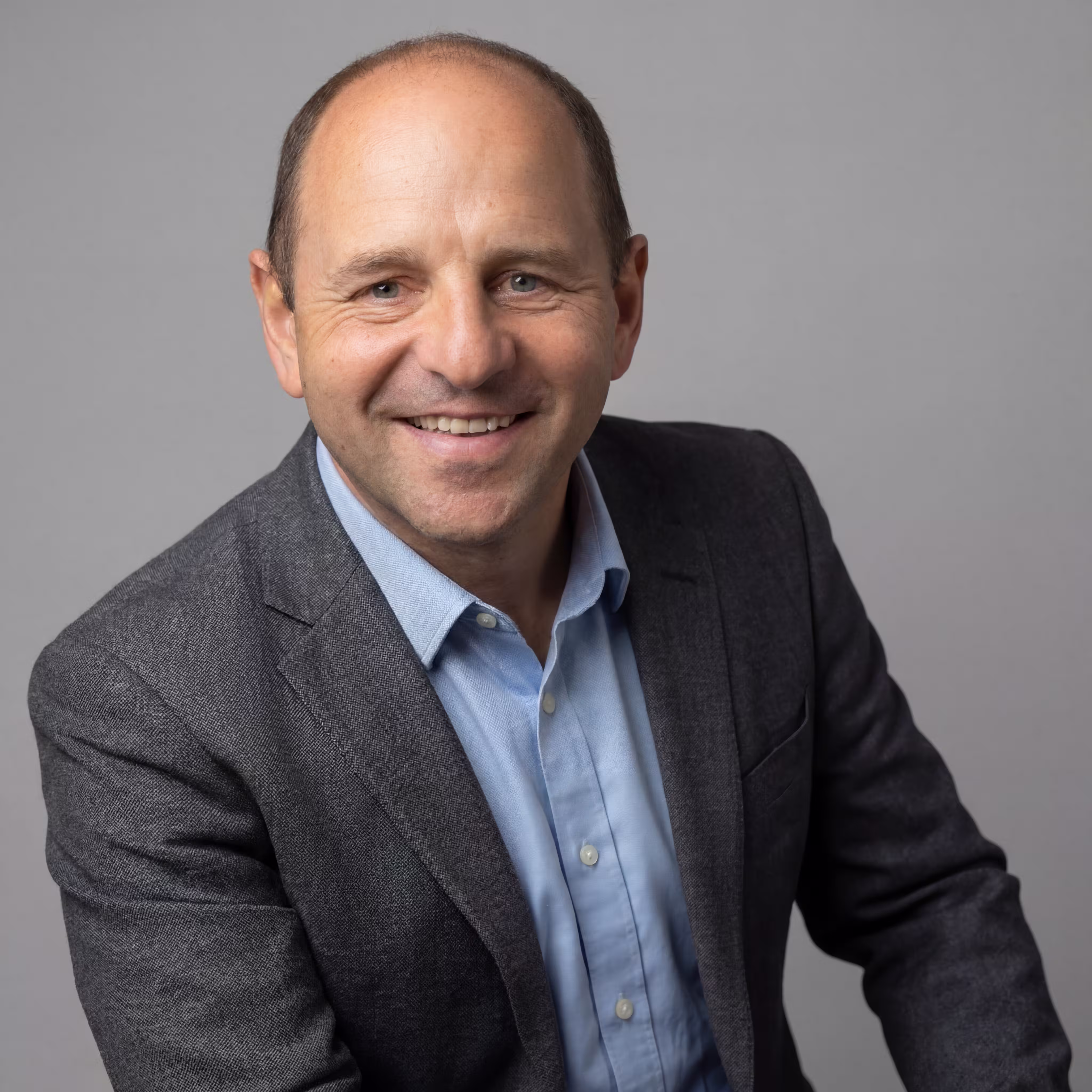 Mr., Oliver, Wiseman, I take the time to listen to all of my patients, and discuss with them a bespoke management plan that focusses on what matters most to them. I aim to ensure that all of my patients understand the options available, and help them to navigate their choices.