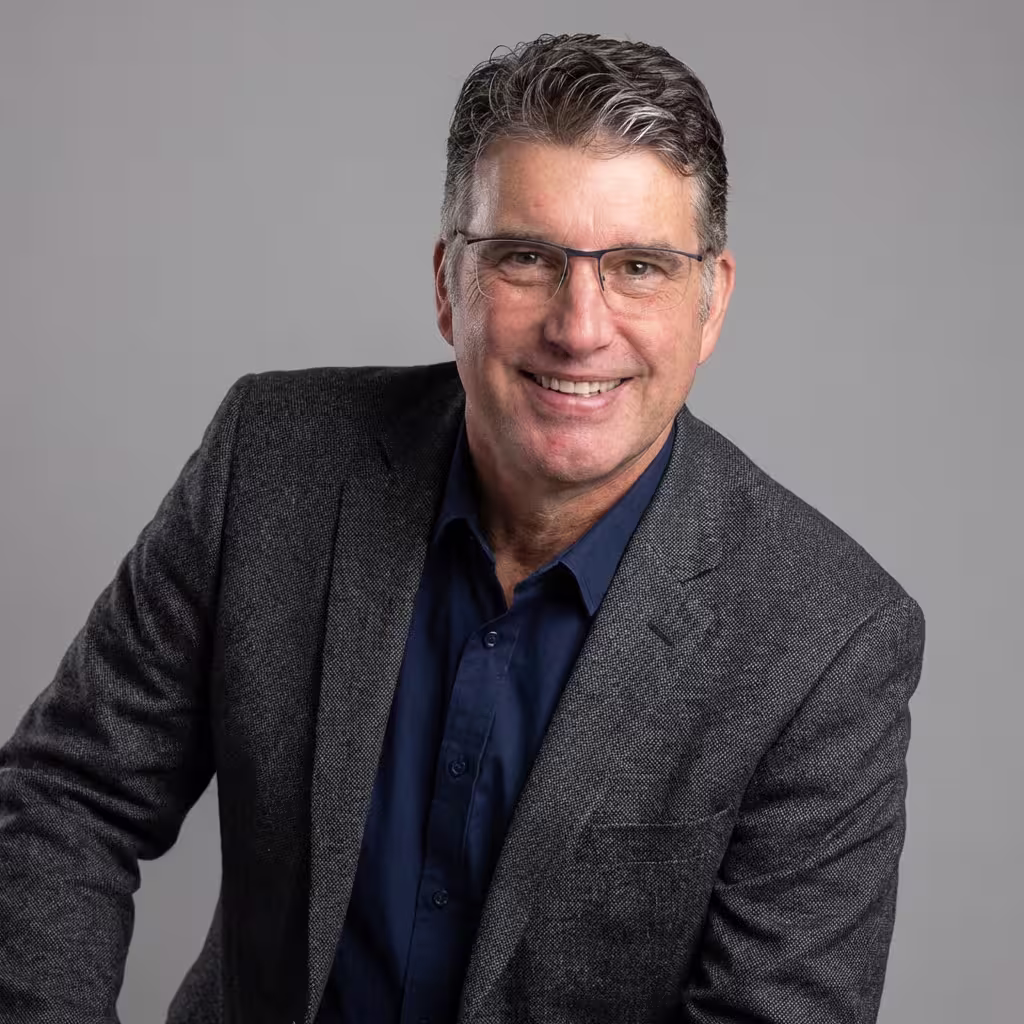 Dr., Richard, Benson, Every patient’s situation is unique. I focus on clear communication, carefully tailored treatment, and advanced radiotherapy techniques to control head and neck cancer while reducing side effects and supporting patients and their families every step of the way.