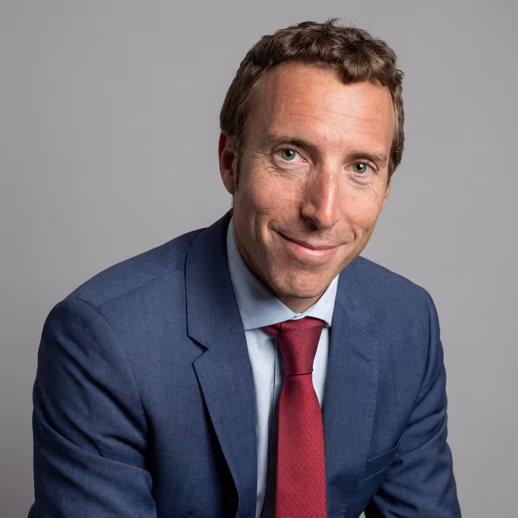 Mr., James, Armitage, I provide personalised urological care through accurate diagnosis and minimally invasive treatment, with the goal of effective recovery and a confident return to normal life.